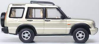 Oxford Diecast 76LRD2002 Land Rover Discovery 2 White Gold, 1:76 Scale, OO Gauge