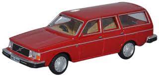 Oxford Diecast 76VE002 Volvo 245 Estate Red - 1:76 (OO Scale)