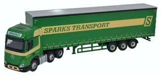Oxford Diecast 76MB006 Mercedes Actros GSC Curtainside Sparks Transport - OO Scale, 1:76 Scale