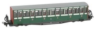 Peco GR-601A FR Short 'Bowsider' Bogie Coach, Early Preservation Green No.17 - 00-9