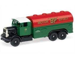 Skale Autos (Hornby) R7111 Shell BP Tanker Scammell  - 1.76 Scale Centenary Year Limited Edition Era 1957