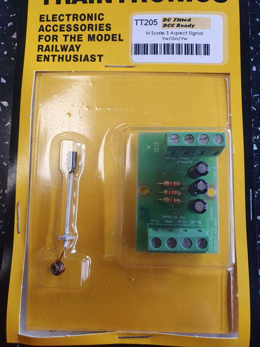 TrainTronics TT227 Colour Light Signal - 4 Aspect Red/Yellow/Green/Yellow (DC Fitted) -  N Gauge