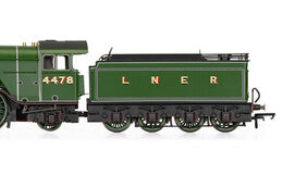 Hornby R30270 LNER Class A1 4-6-2 'Hermit' No.4478, OO Gauge