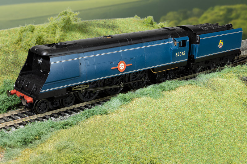 Hornby R30401 BR Merchant Navy (Original) 'Rotterdam Lloyd' No.35015 - OO Gauge