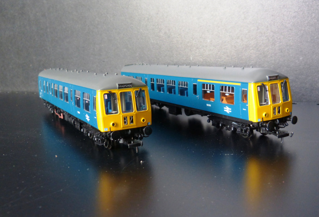 MON Bachmann 32-904DC Class 108 2 Car DMU - BR Blue Livery DCC FITTED - OO Gauge ** Ex shop stock in "as new" condition - minor wear to box **