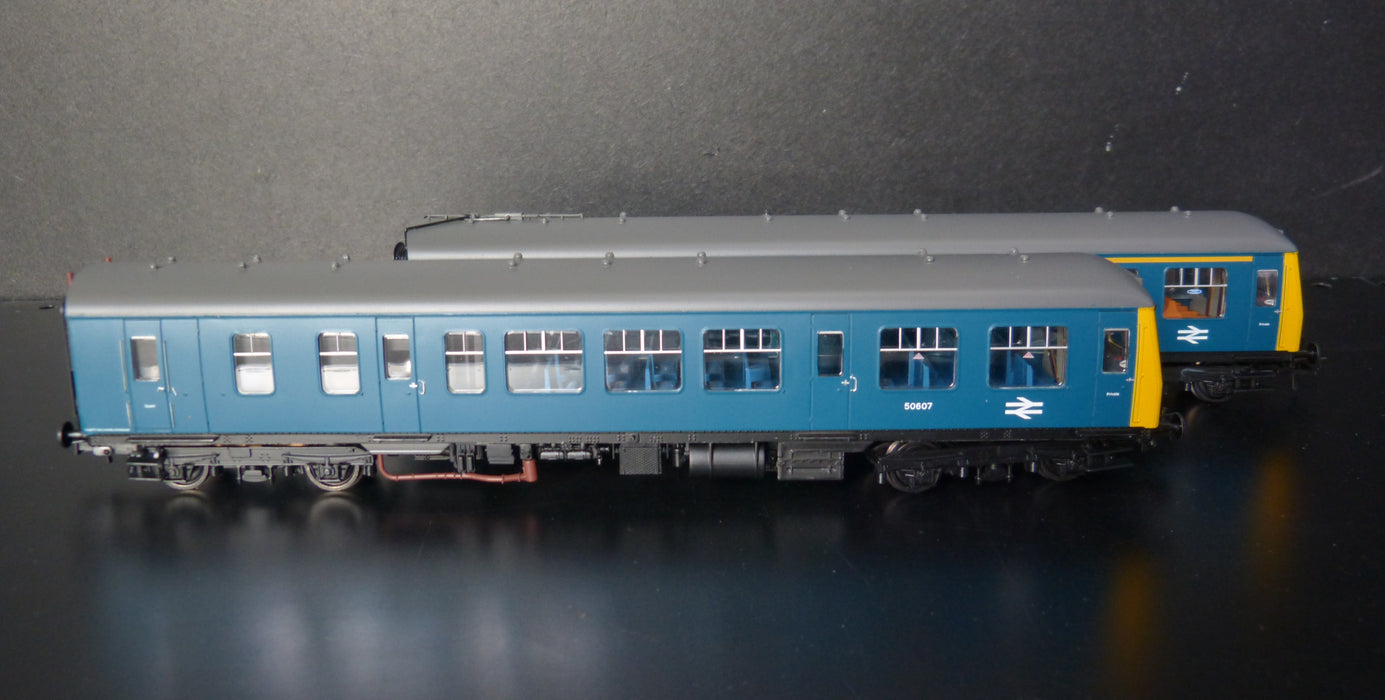 MON Bachmann 32-904DC Class 108 2 Car DMU - BR Blue Livery DCC FITTED - OO Gauge ** Ex shop stock in "as new" condition - minor wear to box **