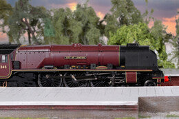 Hornby R3997 BR Princess Coronation Class 4-6-2 Steam Locomotive Number 46245 "City of London" Number 6241 in British Railways Maroon Livery (DCC Ready) - OO Gauge