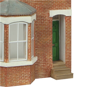 Bachmann Scenecraft 44-0213G Low Relief Left Hand Bay Terrace, Green- OO Scale
