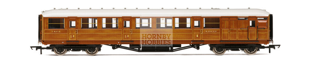 Hornby R4826A LNER 61ft 6in Corridor Brake Composite Coach '42873' - OO Gauge
