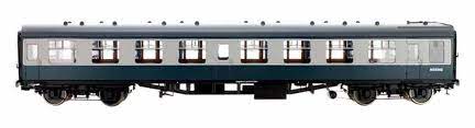 Lionheart Trains / Dapol 7P-001-705 BR Mk1 Blue/Grey SK M24692 with Window Beading-  O Gauge (1:43 Scale)