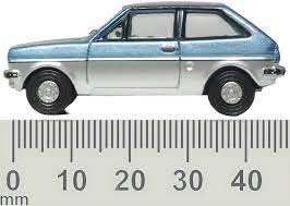 Oxford Diecast 76FF007 Ford Fiesta MK1 Titan Blue/Strat Silver - 1:76 Scale - OO Gauge