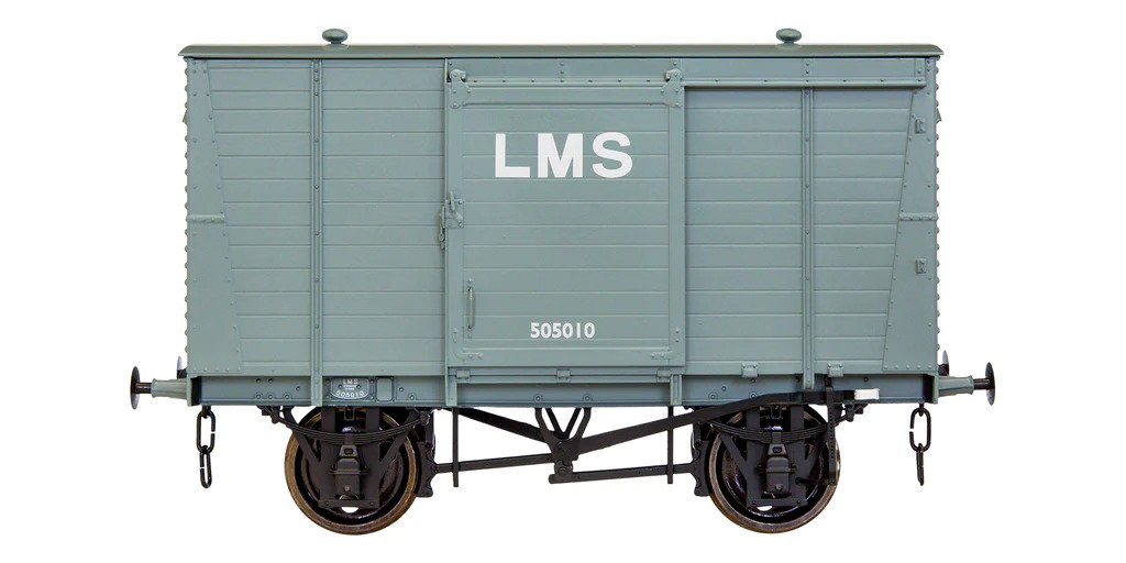 Dapol 7F-065-001 LMS Standard 12T Van Grey 505010, O Gauge