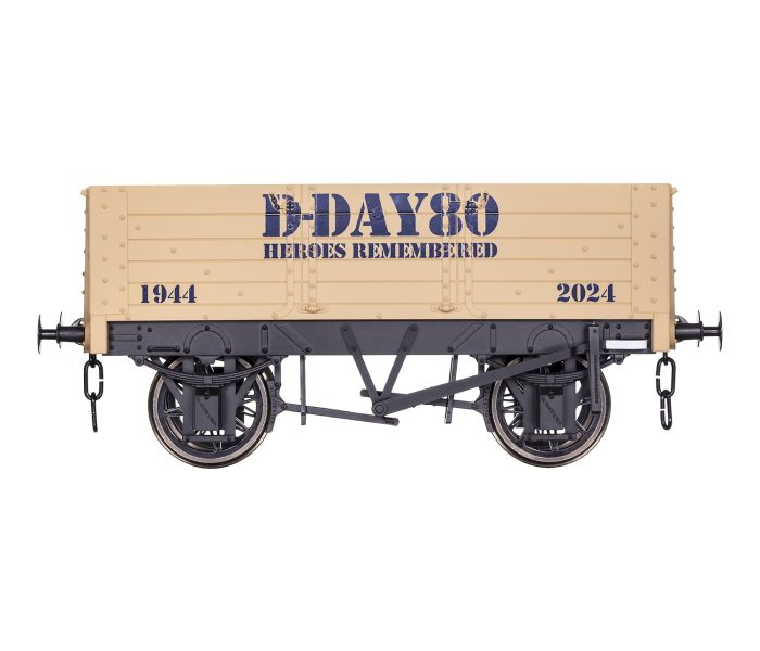 Dapol 7F-052-015W 5 Plank Wagon with D Day 80th Anniversary markings - Weathered - O Gauge