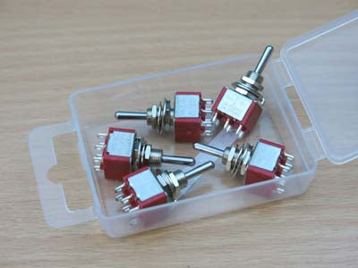 Expo A28016 Pack of 5 Mini DPDT Miniature Switches - Centre off (Momentary Action) - 5 per Pack.