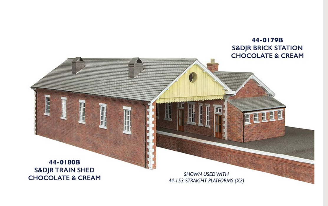 Bachmann Scenecraft 44-0180B S&DJR Train Shed - Chocolate and Cream - OO Gauge