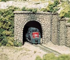 Woodland Scenics C1255 Random Stone Single Tunnel Portal, HO Scale, 1:87