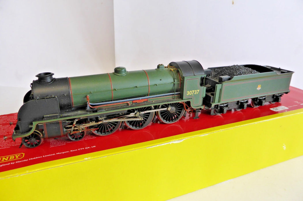 Hornby R2623 BR 4-6-0 King Arthur Class N15 'King Arthur' 30737- OO Gauge - Pre-Owned