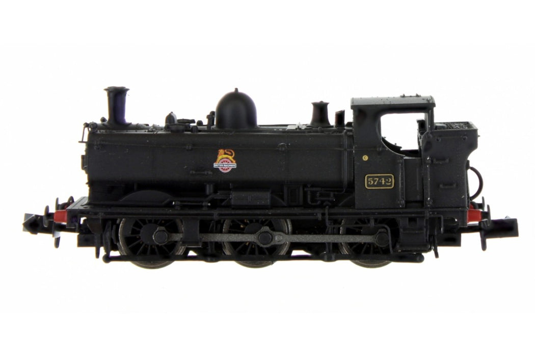 Dapol 2S-007-024 GWR Pannier Steam Locomotive Number 5742 Early Cab in BR Black with BR Early Crest - N Scale