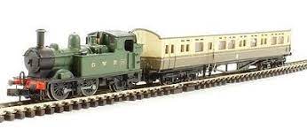 Dapol 2S-002-006 Schools Class Steam Locomotive Number 30939 "Leatherhead" BR Lined Green (Early Crest) - N Gauge