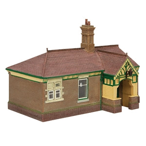 Bachmann Scenecraft 44-090G Bluebell Waiting Room and Toilet (Pre-built) Southern Livery - OO Scale