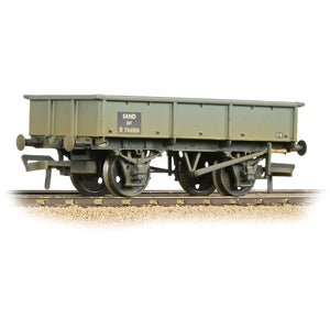 Bachmann 37-353B BR 13Ton Steel Sand Tippler with in BR (Early) Grey Livery (Weathered) - OO Scale