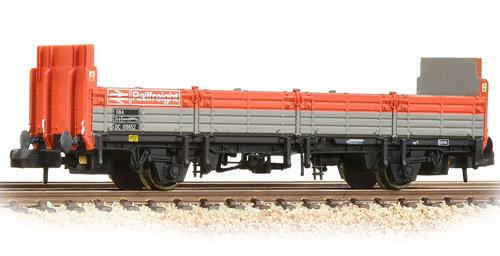 Graham Farish 373-631 31T OBA Open Wagon with High Ends in BR Railfreight Red / Grey livery - N Gauge