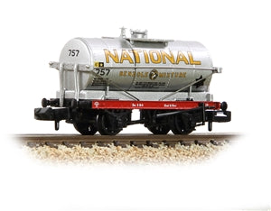 Graham Farish 373-650B 14 Ton Tank Wagon 'National Benzole' Silver  - N Gauge