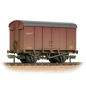 Bachmann 38-077 SR 12 Ton Plywood Vent Van in BR Bauxite(Late) Livery (Weathered) -  OO Gauge