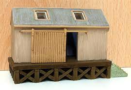 MON Graham Farish 42-006 Corrugated Goods Shed, N Scale,