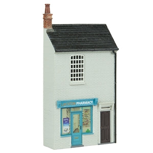 Bachmann Scenecraft 44-0140 Lucston Low Relief Pharmacy - OO Scale