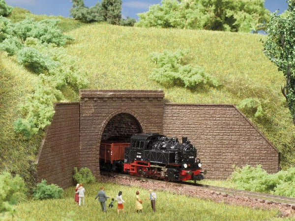 Auhagen 44 635 Tunnel Mouth & Side Walls (2pk) - N Scale