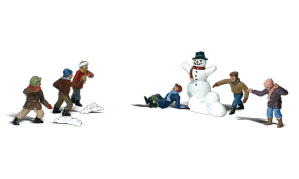 Woodland Scenics A2183 Snowball Fight - N Scale