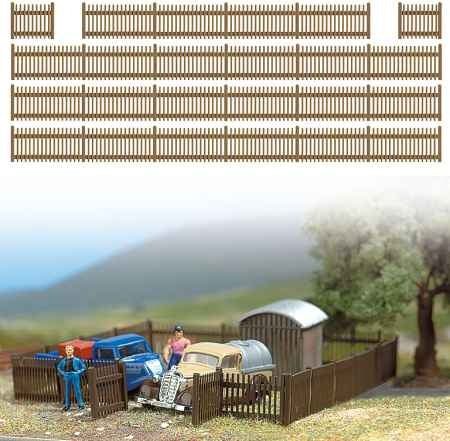 Busch 6007 Wooden Picket Fencing with Gates (Total length 120cm) - OO / HO Scale
