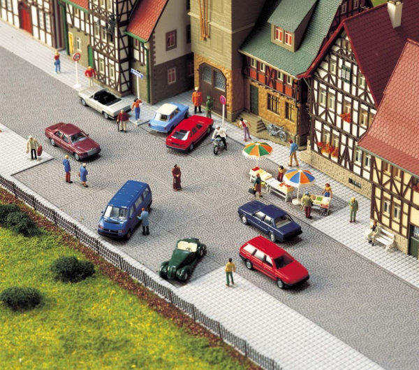 Busch 6032 Cobbled Square Paved Area Decor Sheets - OO / HO Scale