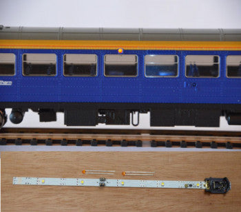 Train Tech CL24 Automatic Coach Lighting Strip - Cool White with Amber Door Lights- OO / HO Scale
