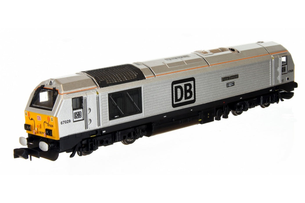 Dapol 2D-010-011 Class 67 029 Royal Diamond DB Silver N Gauge