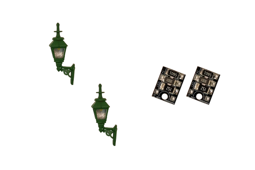 DCC Concepts LML-GWGR 2 x Wall Lamps -Green, OO Gauge