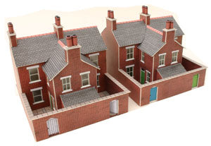 Metcalfe PN103 Two Red Brick Terraced Houses Card Kit - N Scale
