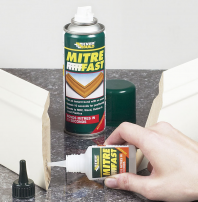 Everbuild Mitre Fast (260) - Bonds Mitres in Seconds 200ml Aerosol Can (Not available by Mail Order due to UK Postal Regulations)