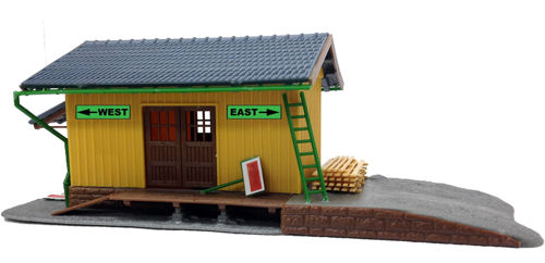Model Power 202 Small Freight Station Kit (US Railroad Style) - OO / HO Scale