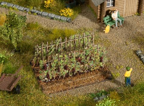 Noch 13224 Vines with Black Grapes Deco Minis - OO Scale