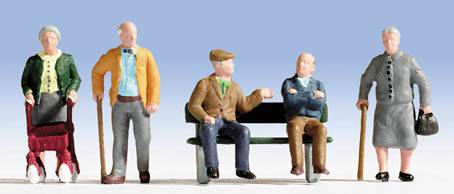 Noch 15551 Senior Citizens (5 per pk) and Bench Figure Set - OO / HO Scale