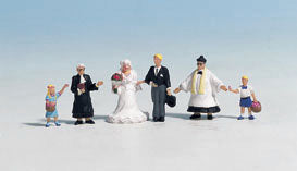 Noch 15860 Wedding Group with Priest  - OO / HO Scale