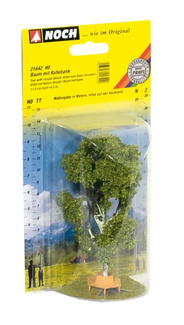 Noch 21642 Tree with Circular Bench 11.5cm tall - for use with OO/HO Scale scenes.
