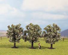 Noch 25112 Pink Fruit Trees (Qty 3)  8cm in height - OO Scale