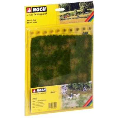 Noch 07402 Spring Meadow Natur+ Mat 22x20cm with Grass Tufts (10)