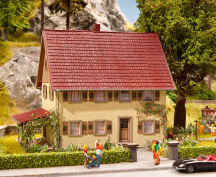 Noch 66600 House with Shelter Laser Cut Structure Kit (OO / HO Scale)