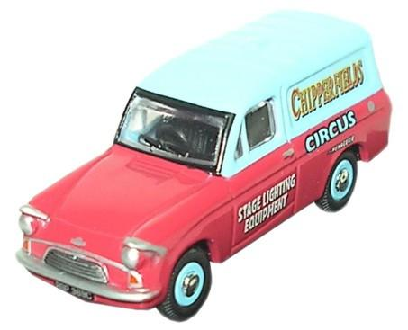Oxford Diecast CH010 Chipperfields Anglia Lighting Equipment - 1:76 Scale ** Only 1 in Stock. Pre-owned but original packing intact **