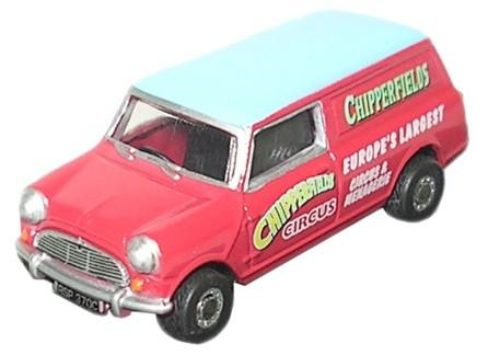 Oxford Diecast CH011 Chipperfields Mini Van - 1:76 Scale ** Only 1 in Stock. Pre-owned but original packing intact **