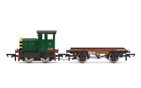 Hornby R3852 Ruston & Hornsby 48DS 0-4-0 named "Jim" in Derwent Valley Light Railway Livery & Flatbed Wagon No.417892 (DCC Ready) - OO Gauge